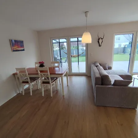 Apartment Mit Whirlpool, Sauna, Garten & Terrasse